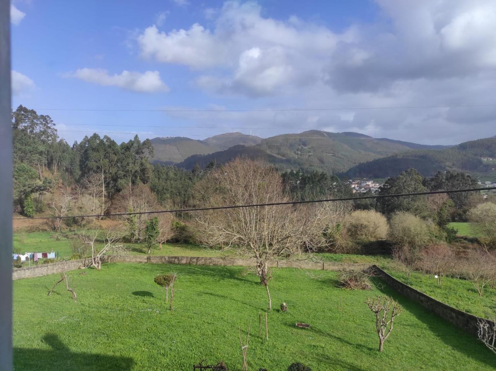 Casa Familiar Con Finca Privada Viveiro Buitenkant foto